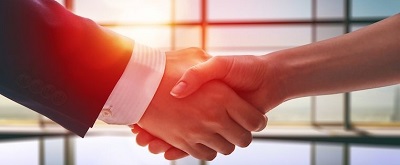 Signs that your Advisor is a Salesperson